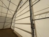 Nuomojamas erdvus tentinis angaras uždaroje - nuotraukos Nr. 9