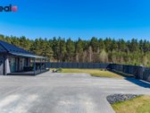Stilingai Įrengtas Namas Su Garažu Ir Erdviu - nuotraukos Nr. 16