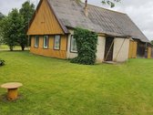 Parduodama jauki sodyba su beveik 1 ha žemės