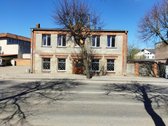 Parduodamas gyvenamas 2 aukštų namas su