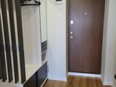 Akmenėje, Stadiono gatvėje, renovuotame name - nuotraukos Nr. 3