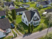 Namas Prie Ežerų Jiezne – Gyvenimas, Kur