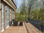 Įspūdingų erdvių namas įsikūręs ramioje - nuotraukos Nr. 6