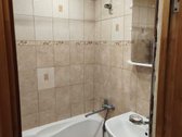Butas viedinis. Langai i abi puses namo - nuotraukos Nr. 9