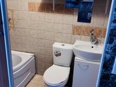 Butas tvarkingas . Įėjimu į laiptinę - nuotraukos Nr. 5