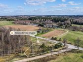 Vos 8 km nuo Telšių, 22 km iki Plungės, 27 km