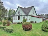 Rokiškio rajone, Salų miestelyje, parduodamas