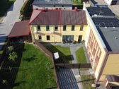 Pilnai įrengta namo dalis su 5a sklypu ir