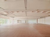 1200 m2 komercinis pastatas, 2 arai žemės. - nuotraukos Nr. 8