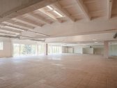 1200 m2 komercinis pastatas, 2 arai žemės. - nuotraukos Nr. 9