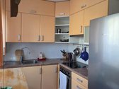 Įrengtas tvarkingas keturių kambarių būtas su - nuotraukos Nr. 2