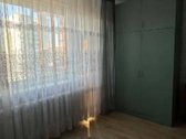 Nuomojamas 1 kambarys tryjų kambarių bute - nuotraukos Nr. 3