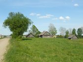 Sklypas yra gyvenvietės centre, patogus - nuotraukos Nr. 5