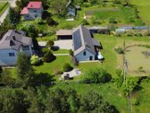Parduodama išskirtinė namų valda su renovuotu - nuotraukos Nr. 2