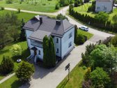Parduodama išskirtinė namų valda su renovuotu