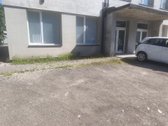 Sandelys su rampa 80 m2 150e
