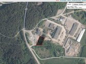 Parduodami du komercinės paskirties sklypai