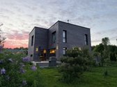 Parduodamas kokybiškas, erdvus namas