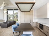 Išskirtinės architektūros namas prie upės - nuotraukos Nr. 17