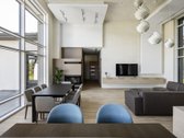Išskirtinės architektūros namas prie upės - nuotraukos Nr. 11