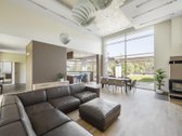 Išskirtinės architektūros namas prie upės - nuotraukos Nr. 13