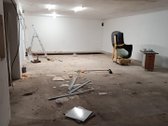 4 požeminiai garažai sujungti į vieną patalpą