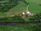 Išskirtinė sodyba prie upės – ne tik