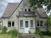 Parduodamas dviejų aukštų gyvenamas namas su