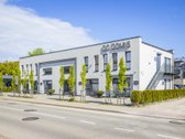 Parduodamos Moderniai Įrengtos Komercinės