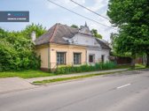 Parduodma Namo Dalis (Butas) Su 4,68 a Sklypu