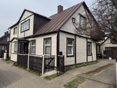 Parduodami du butai/namo dalys Panevėžyje –