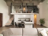 Aukštos lubos (5,5 m) , loftas Naujamiestyje - nuotraukos Nr. 4