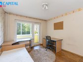 Erdvus keturių miegamųjų butas Kaune, pirmame