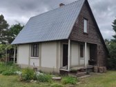 Parduodamas jaukus mūrinis sodo namas su
