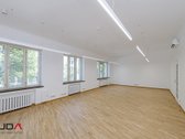 Kauno Centre, Laisvės AL., visai netoli