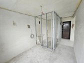 Parduodamas pirmame aukšte 57 kv. butas