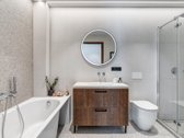 Parduodamas erdvus ir šviesus trijų kambarių - nuotraukos Nr. 8