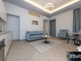 Modernūs apartamentai renovuotame name &quot