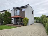 Parduodamas jaukus ir pilnai įrengtas 2