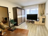 Klaipedoje, Vyturio g. 19 parduodamas erdvus