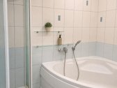Parduodamas erdvus 3 kambarių butas su - nuotraukos Nr. 5