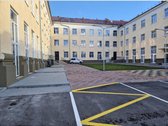 Parduodamas butas -kotedzas per 2 aukstus.