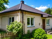 Parduodama sodyba su 18,55 a sklypu – mūrinis