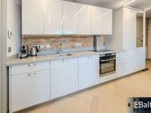 Modernus dviejų kambarių butas aukštomis - nuotraukos Nr. 7