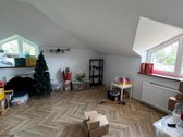 Parduodamas erdvus 266 kv. m namas Ožkiniuose - nuotraukos Nr. 9