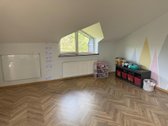 Parduodamas erdvus 266 kv. m namas Ožkiniuose - nuotraukos Nr. 10