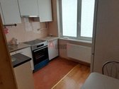 Klaipėdoje, Taikos pr. parduodamas dviejų