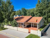 Parduodama erdvi 3 miegamųjų vila su 15 arų