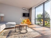 Parduodami erdvūs ir šviesūs apartamentai su