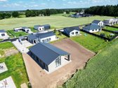 Naujame gyvenamųjų namų kvartale su